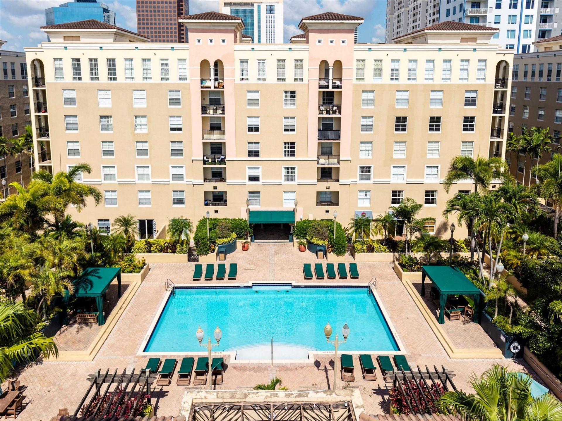 520 SE 5th Avenue, Unit 2404, Fort Lauderdale, FL 33301 Photo