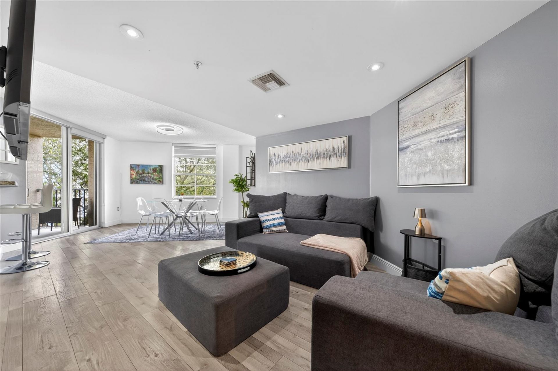 520 SE 5th Avenue, Unit 2404, Fort Lauderdale, FL 33301 Photo