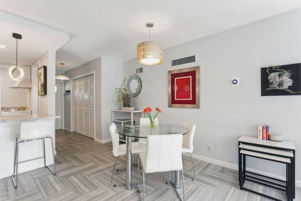 698 NE Spanish River Boulevard, Unit 24, Boca Raton, FL 33431 Photo