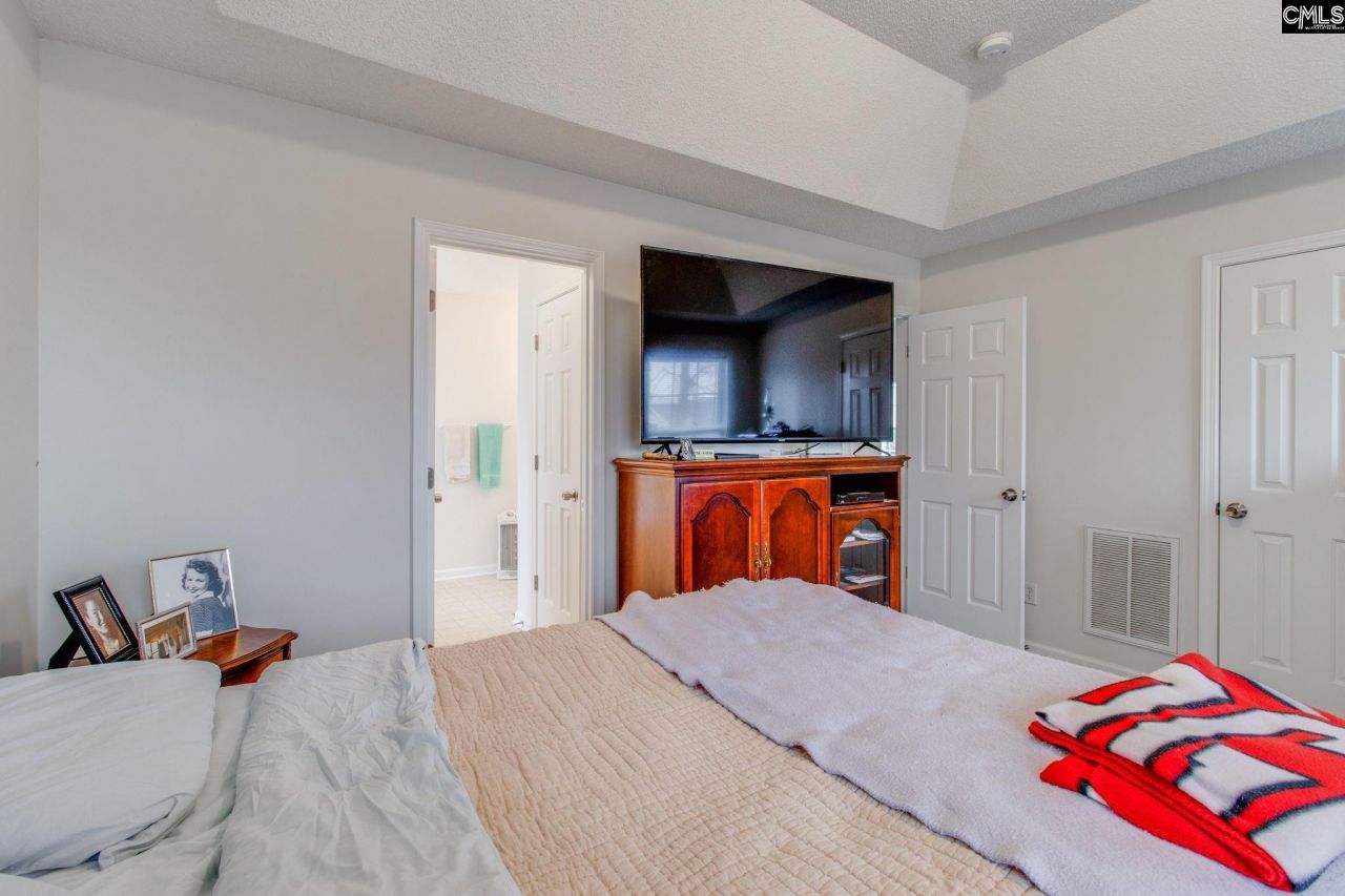 414 Long Needle Road  Photo 16