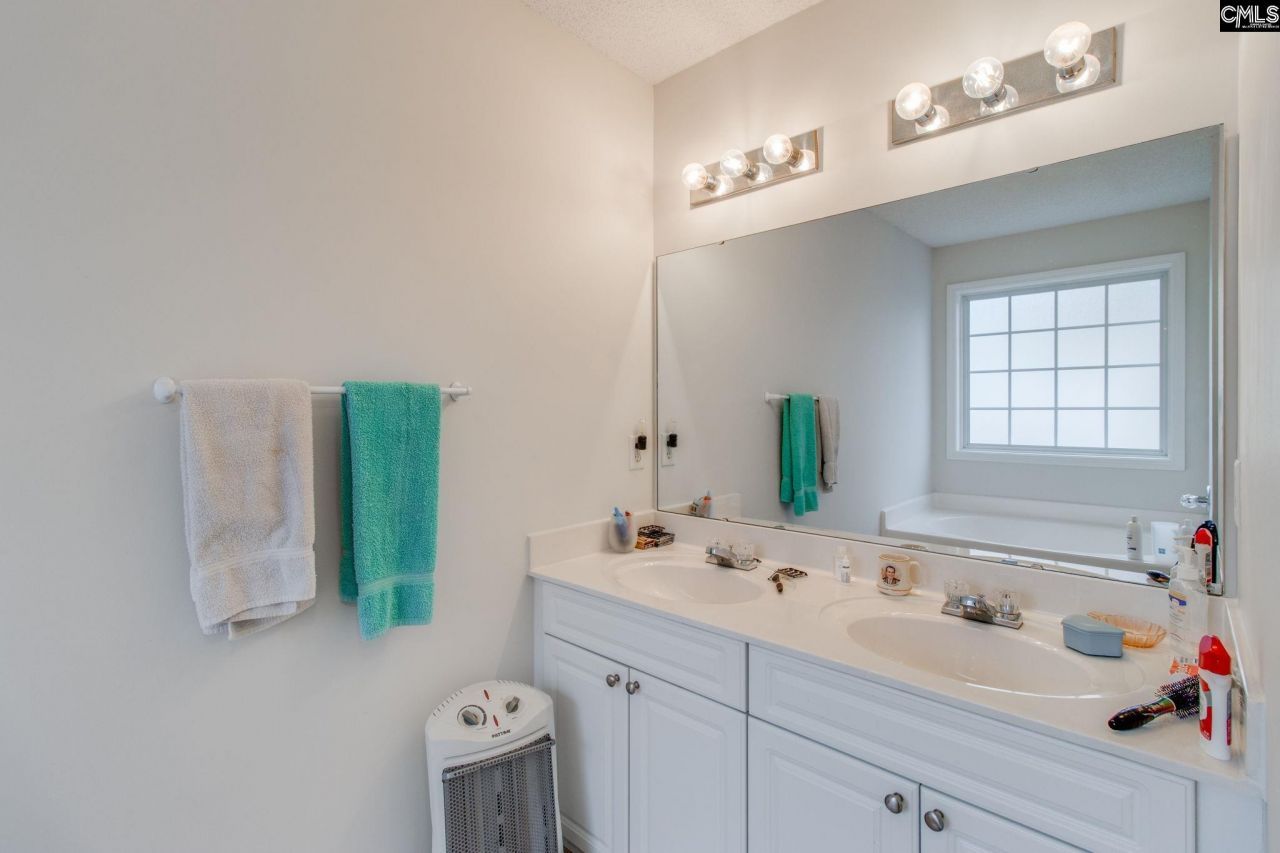 414 Long Needle Road  Photo 17