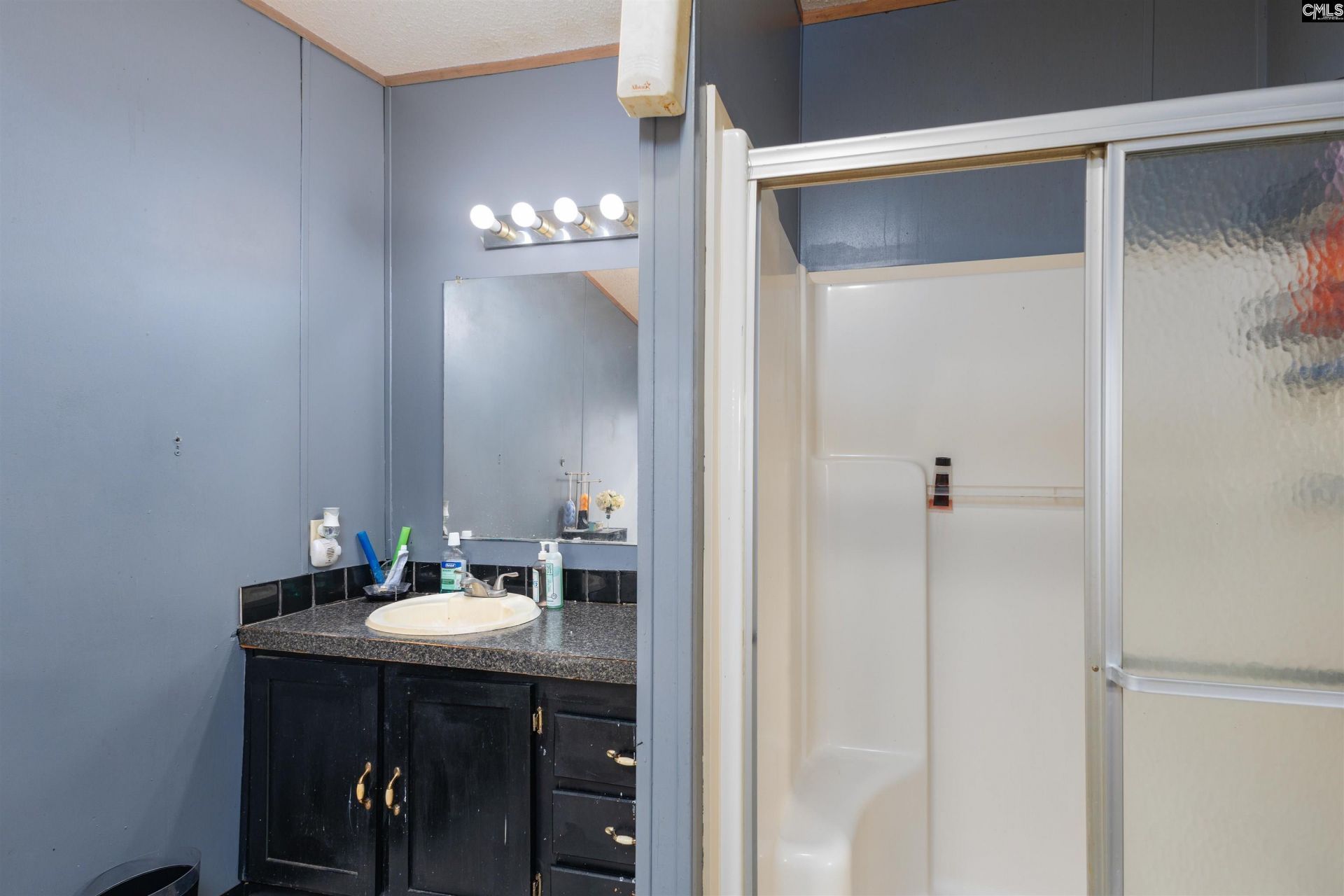 1973 Glenn Road Photo 11