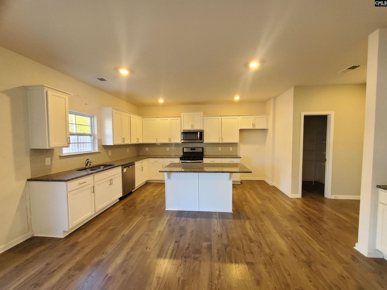 166 Belgrave Drive Photo 5