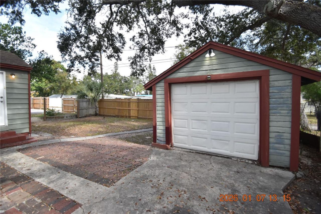 2500 Auburn Street S, Saint Petersburg, FL 33712 Photo