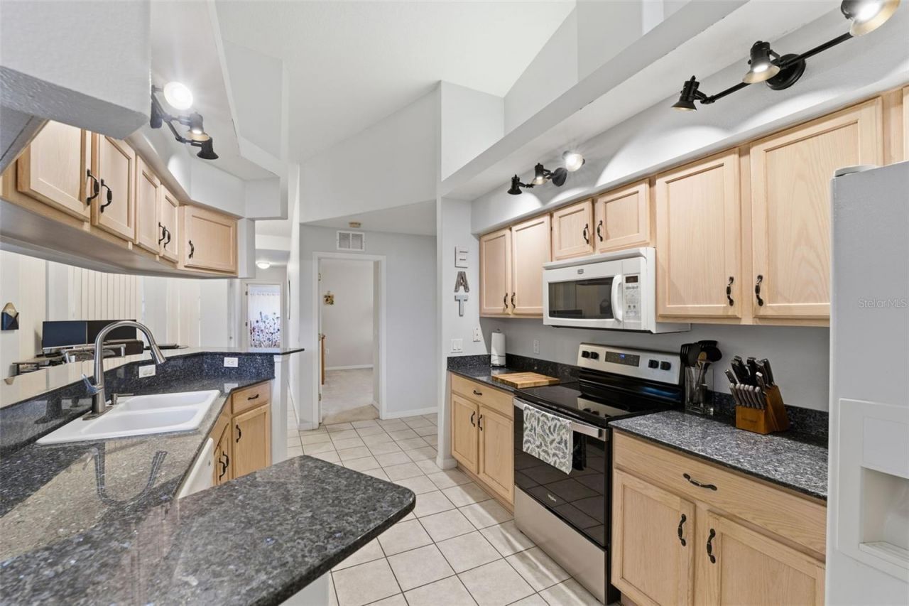 5220 Kirkwood Avenue, Spring Hill, FL 34608 Photo