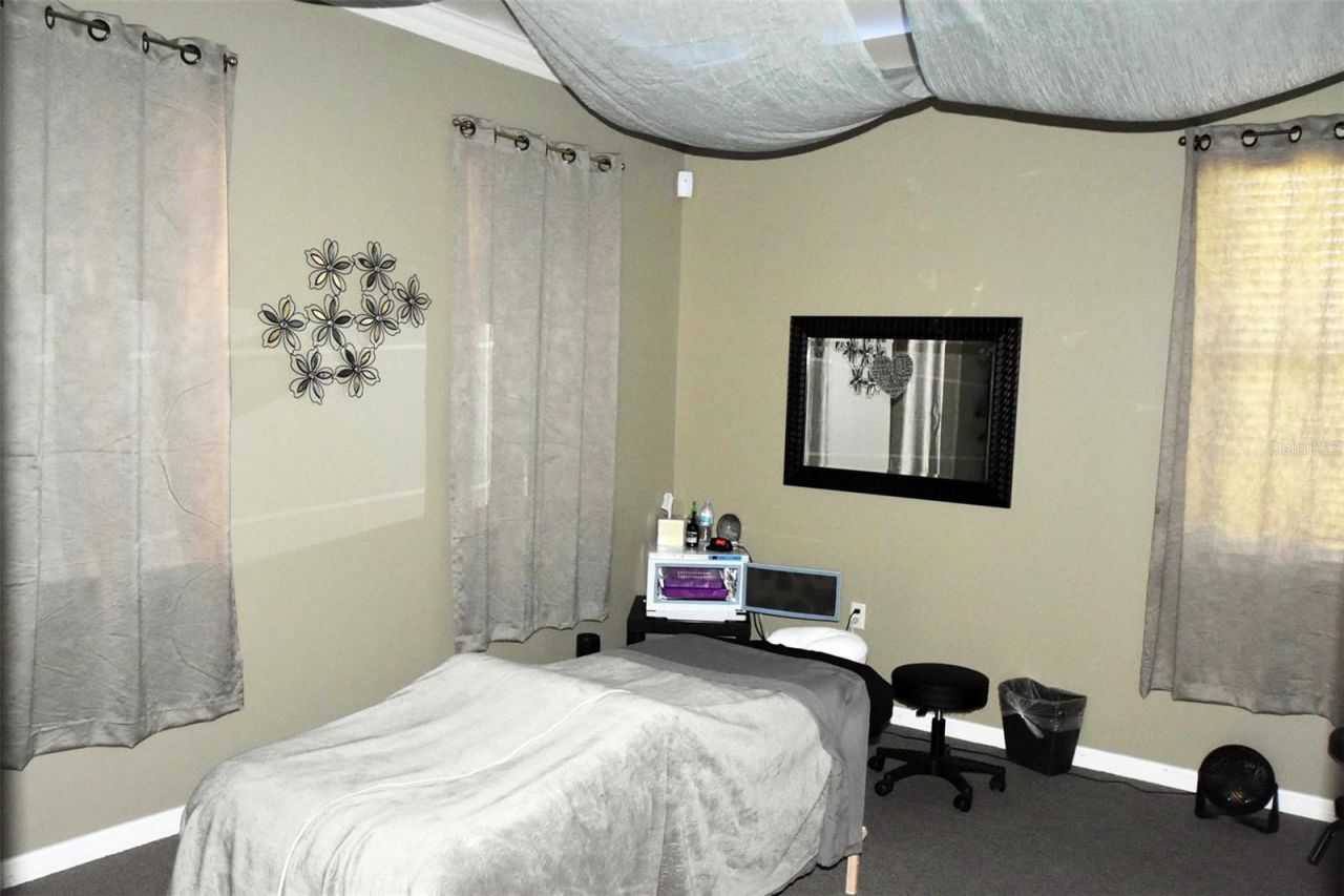17749 Hunting Bow Circle, Lutz, FL 33558 Photo