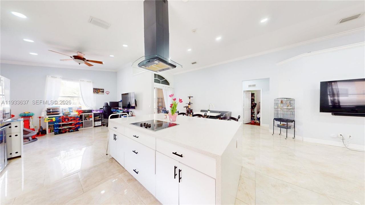 13877 SW 50th St, Miramar, FL 33027 Photo