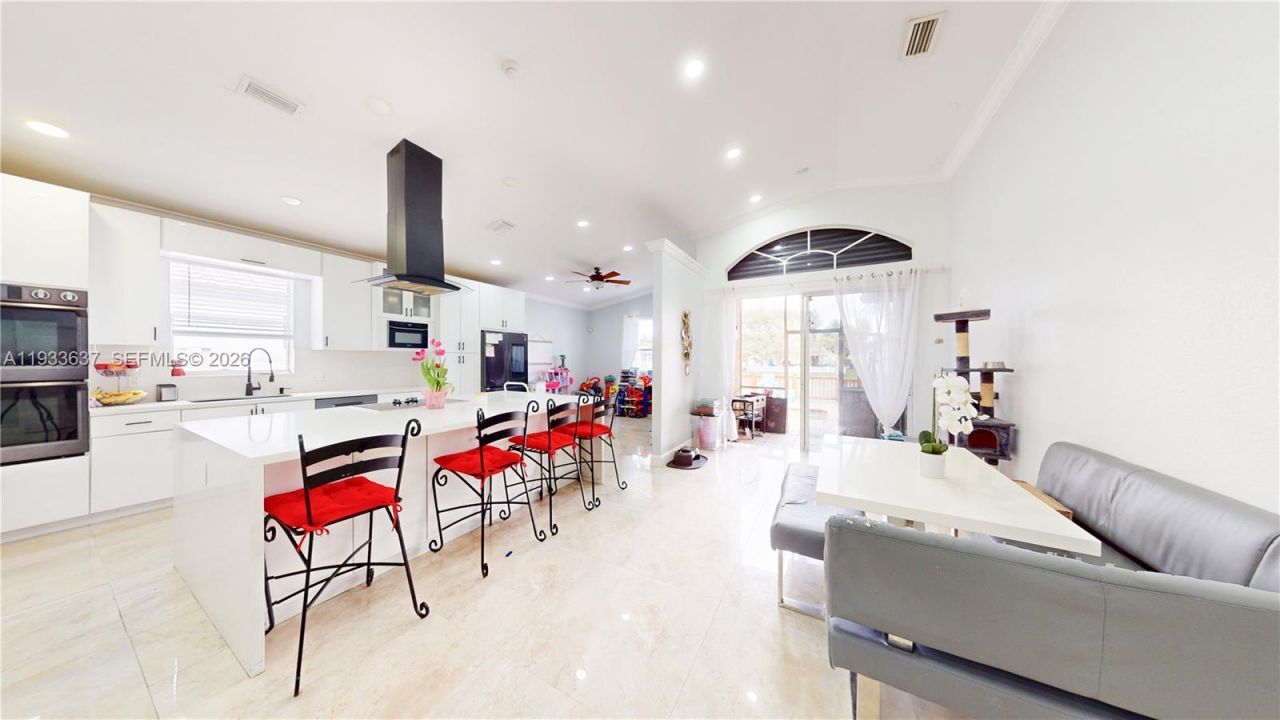 13877 SW 50th St, Miramar, FL 33027 Photo