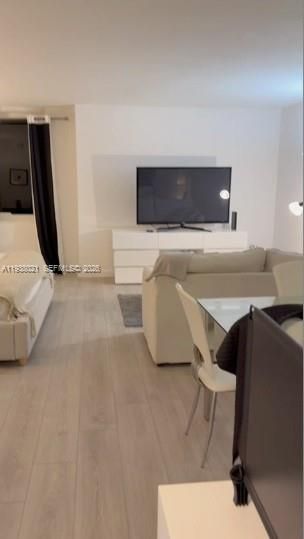 2301 Collins Ave, Unit 423, Miami Beach, FL 33139 Photo