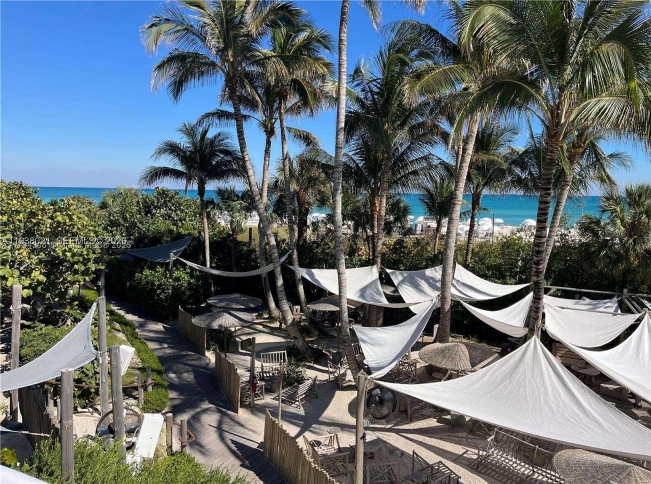 2301 Collins Ave, Unit 423, Miami Beach, FL 33139 Photo