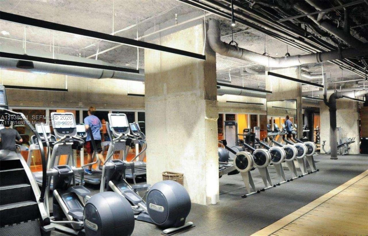 2301 Collins Ave, Unit 423, Miami Beach, FL 33139 Photo