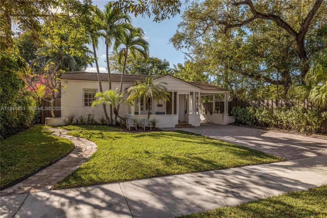 624 NE 71st St, Miami, FL 33138 Photo