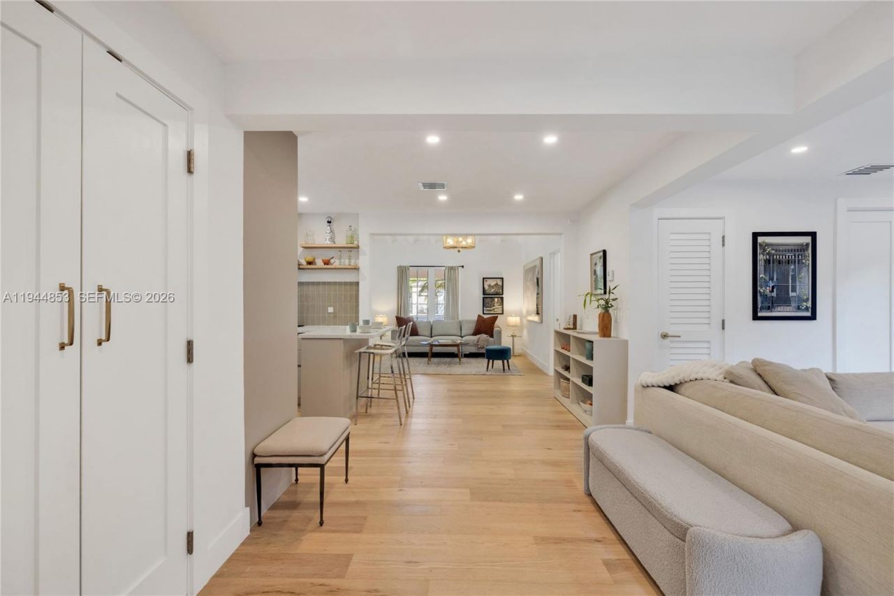 624 NE 71st St, Miami, FL 33138 Photo