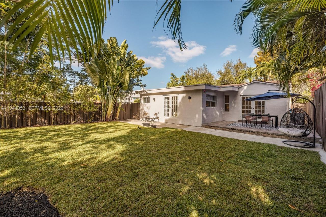 624 NE 71st St, Miami, FL 33138 Photo