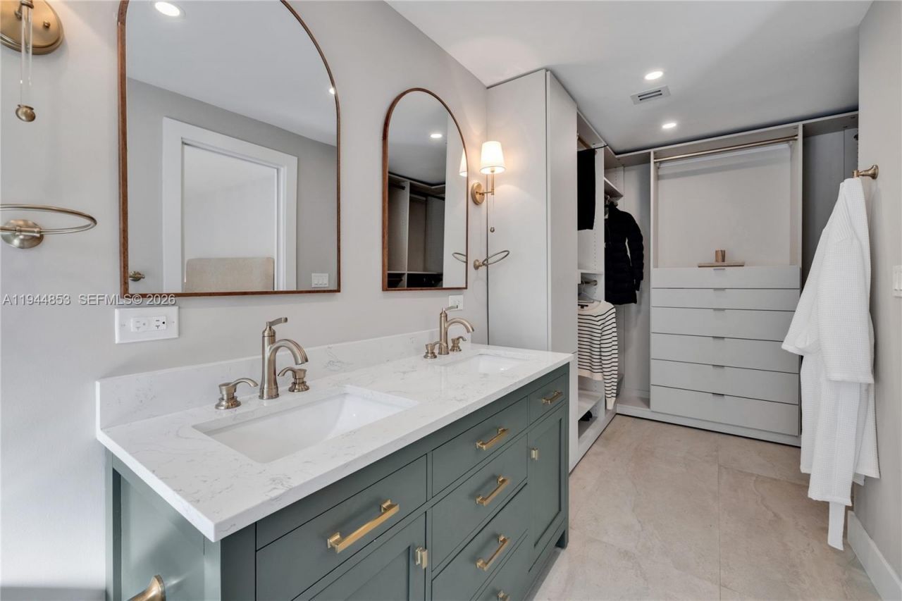 624 NE 71st St, Miami, FL 33138 Photo