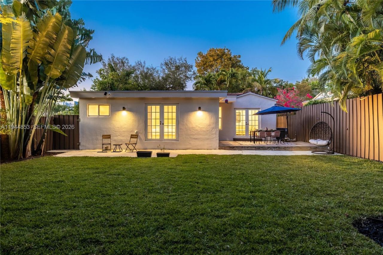 624 NE 71st St, Miami, FL 33138 Photo