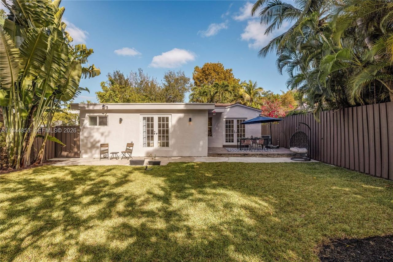 624 NE 71st St, Miami, FL 33138 Photo