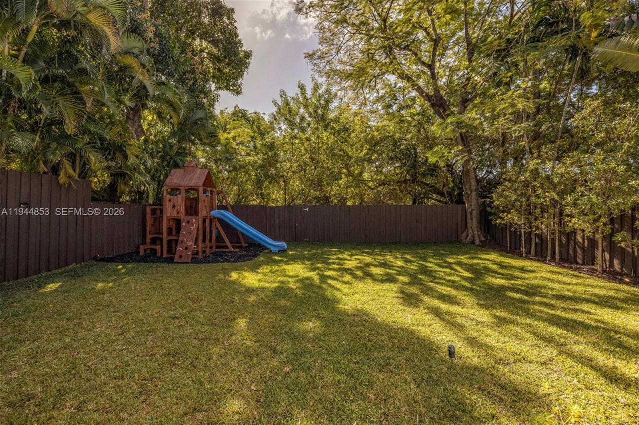 624 NE 71st St, Miami, FL 33138 Photo