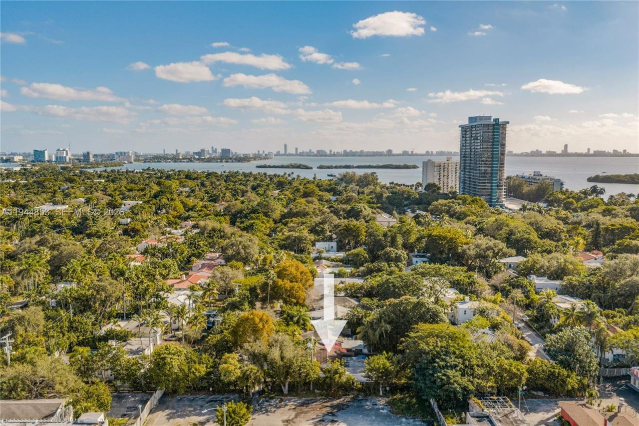 624 NE 71st St, Miami, FL 33138 Photo