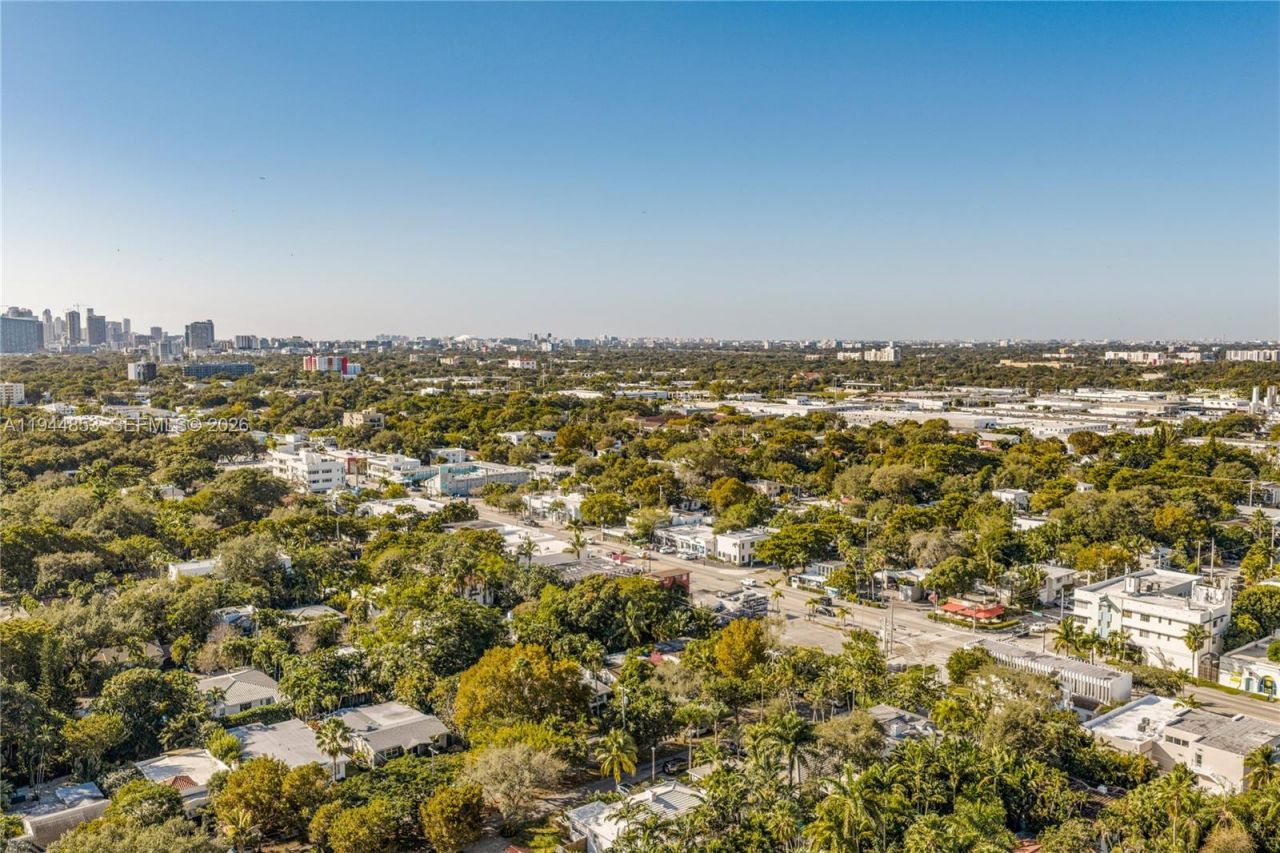 624 NE 71st St, Miami, FL 33138 Photo