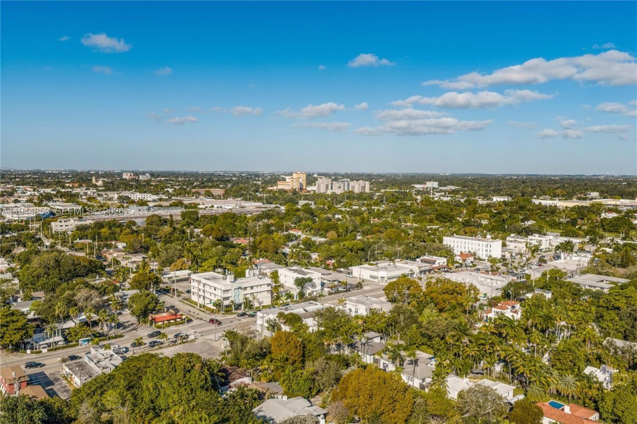 624 NE 71st St, Miami, FL 33138 Photo