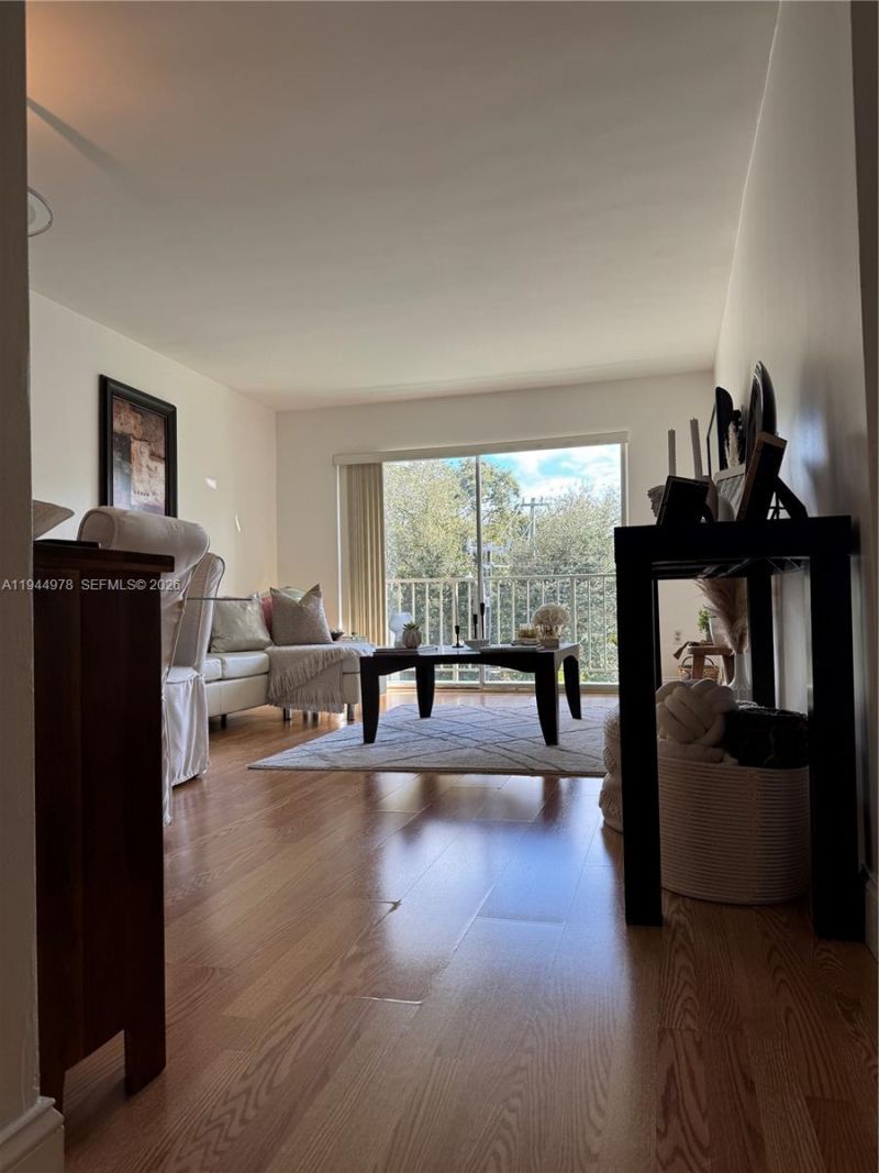 1225 NE 124th St, Unit 33A, North Miami, FL 33161 Photo