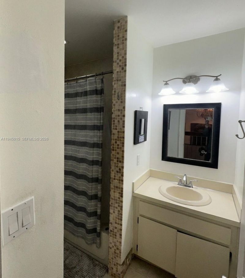 6601 SW 137th Ct, Unit 2B, Miami, FL 33183 Photo