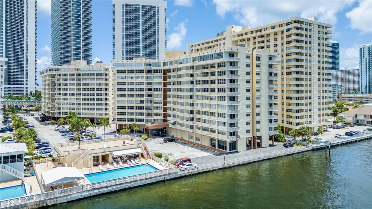1825 S Ocean Dr , Unit 504, Hallandale Beach, FL 33009 Photo