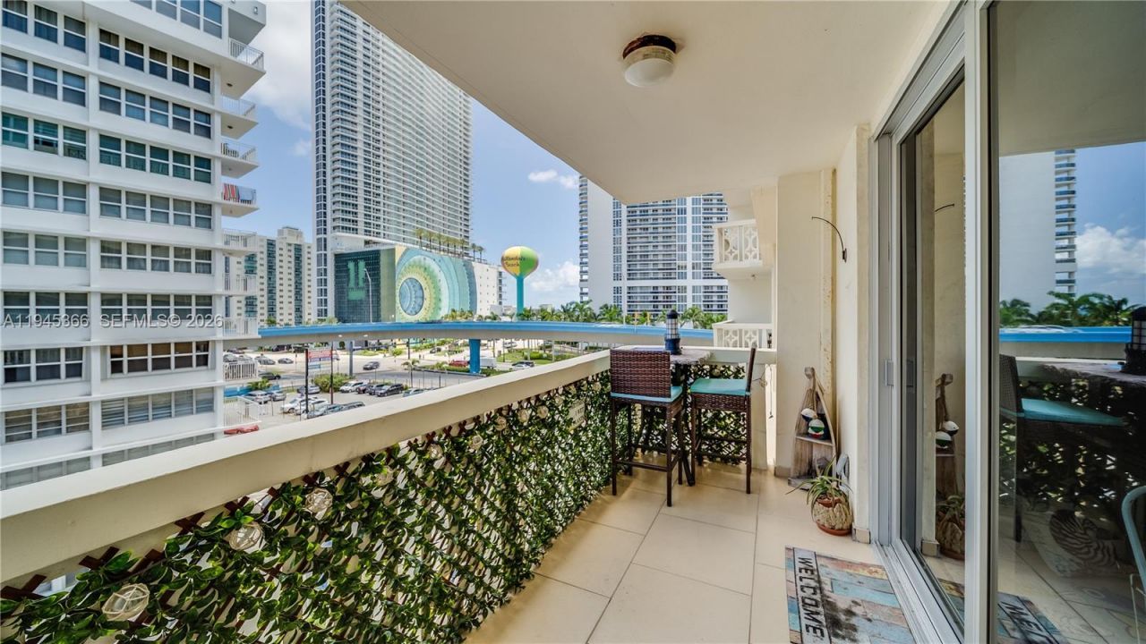 1825 S Ocean Dr , Unit 504, Hallandale Beach, FL 33009 Photo