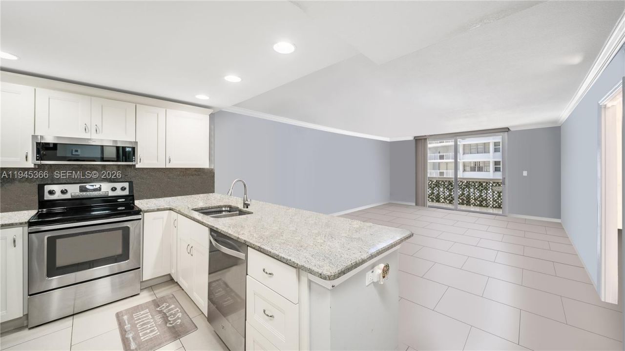 1825 S Ocean Dr , Unit 504, Hallandale Beach, FL 33009 Photo