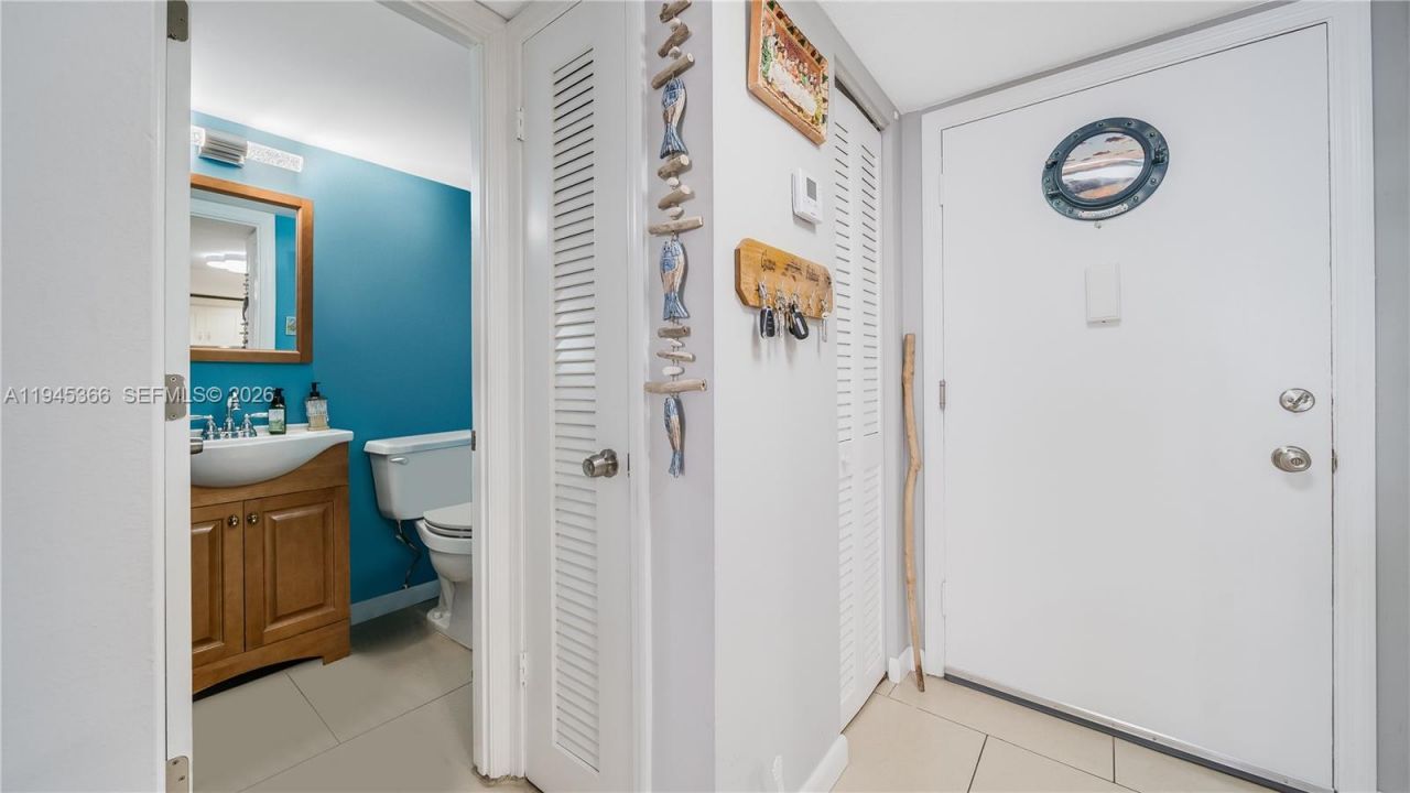 1825 S Ocean Dr , Unit 504, Hallandale Beach, FL 33009 Photo