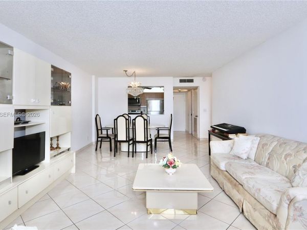2401 S Ocean Dr , Unit 806, Hollywood, FL 33019
