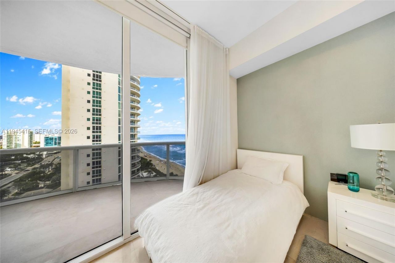 16001 Collins Ave, Unit 1502, Sunny Isles Beach, FL 33160 Photo