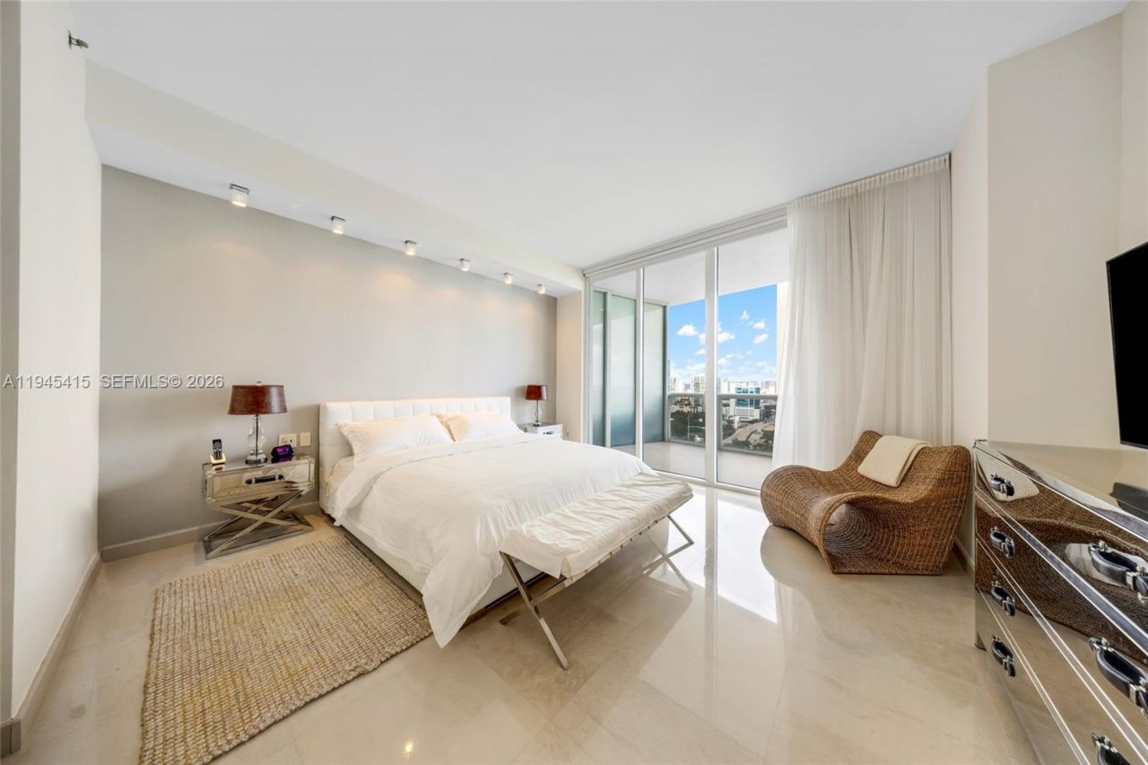 16001 Collins Ave, Unit 1502, Sunny Isles Beach, FL 33160 Photo