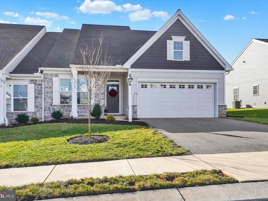 922 Shadowbrooke Drive, Dover, PA 17315 Main Photo