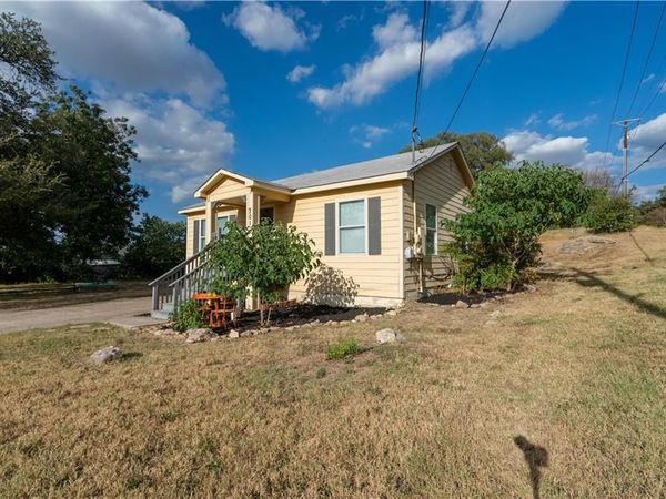 301 N Lewis ST, Round Rock, TX 78664