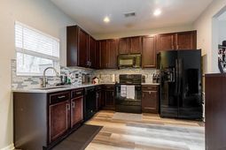 9135 Parlor Drive photo 4