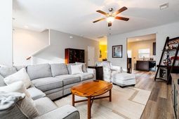 9135 Parlor Drive photo 4