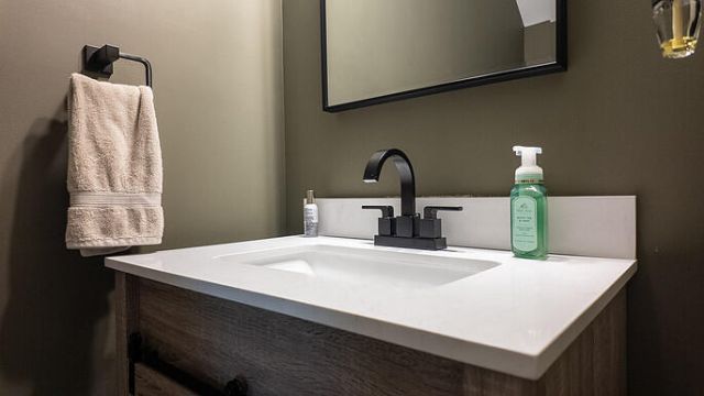 9135 Parlor Drive Photo 7