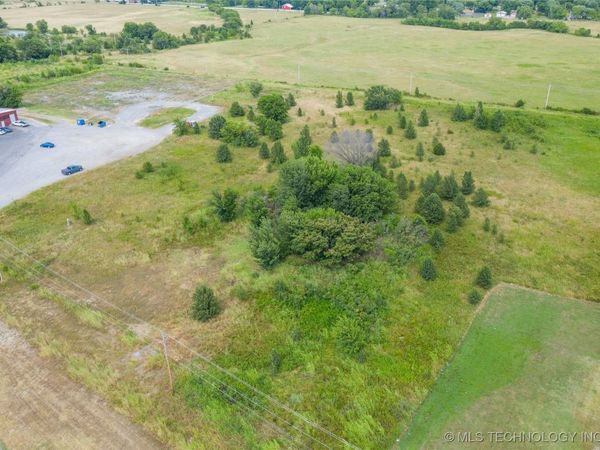 S Mill Street , Pryor, OK 74361