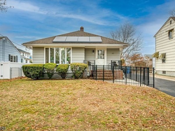 26 Goodwill Pl, Metuchen, NJ 08840