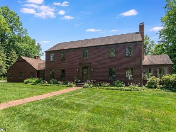 1028 Califon Cokesbury Rd, Tewksbury, NJ 08833