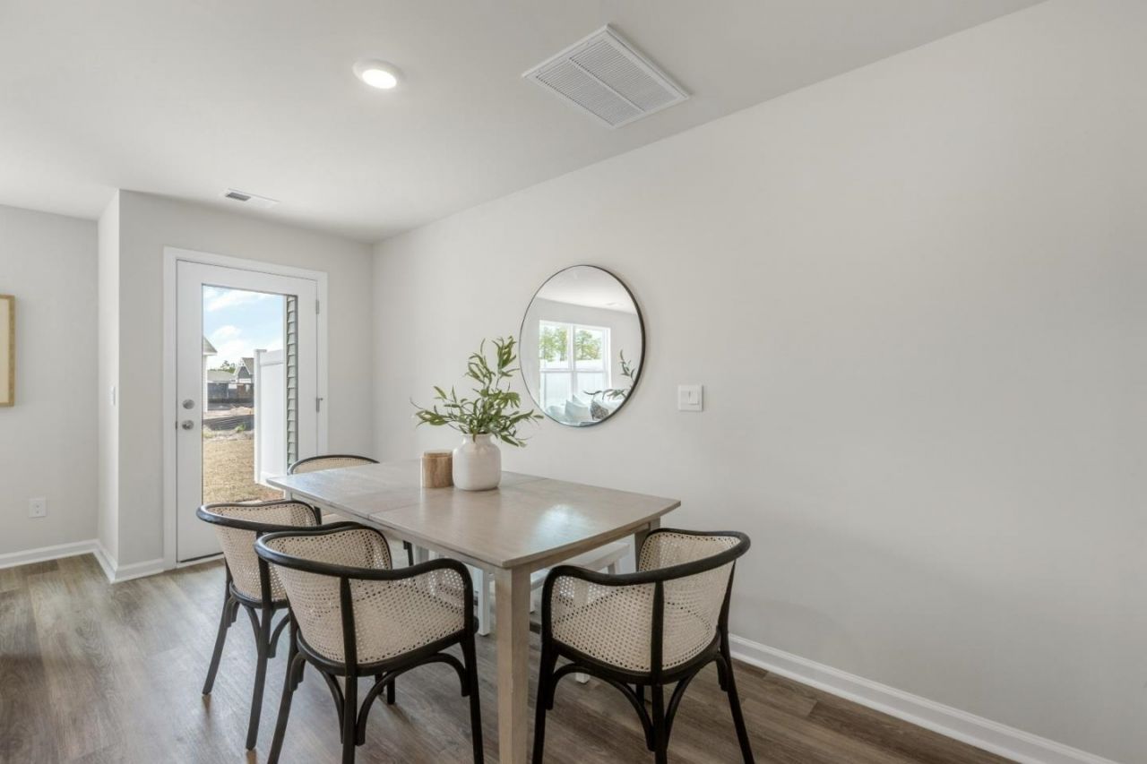 212 Bayou Loop Photo 5