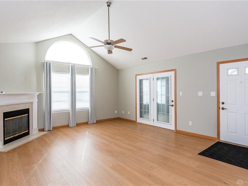 2133 Willow Run Circle, Mad River Township, OH 45323 Photo 9