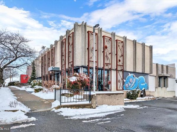 215 S 5TH AVENUE, READING, PA 19611