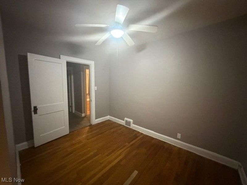 1476 Clermont Road, Cleveland, OH 44110 Photo 14