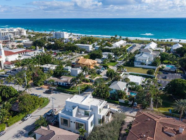 100 Gleason Street, Unit 204, Delray Beach, FL 33483