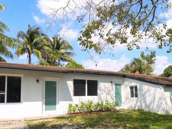 6861 SW 18 St, Pompano Beach, FL 33068