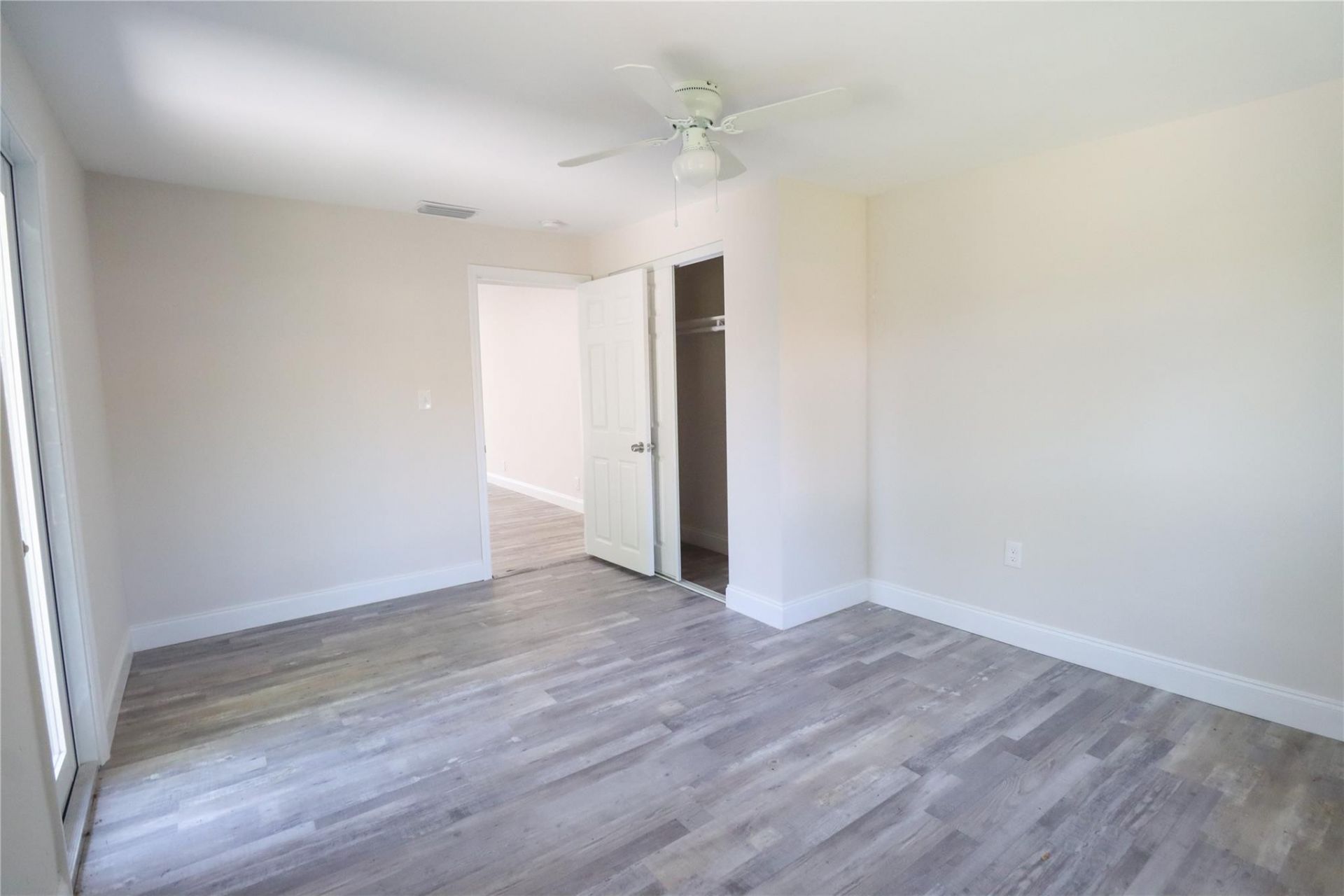 6861 SW 18 Street, North Lauderdale, FL 33068 Photo