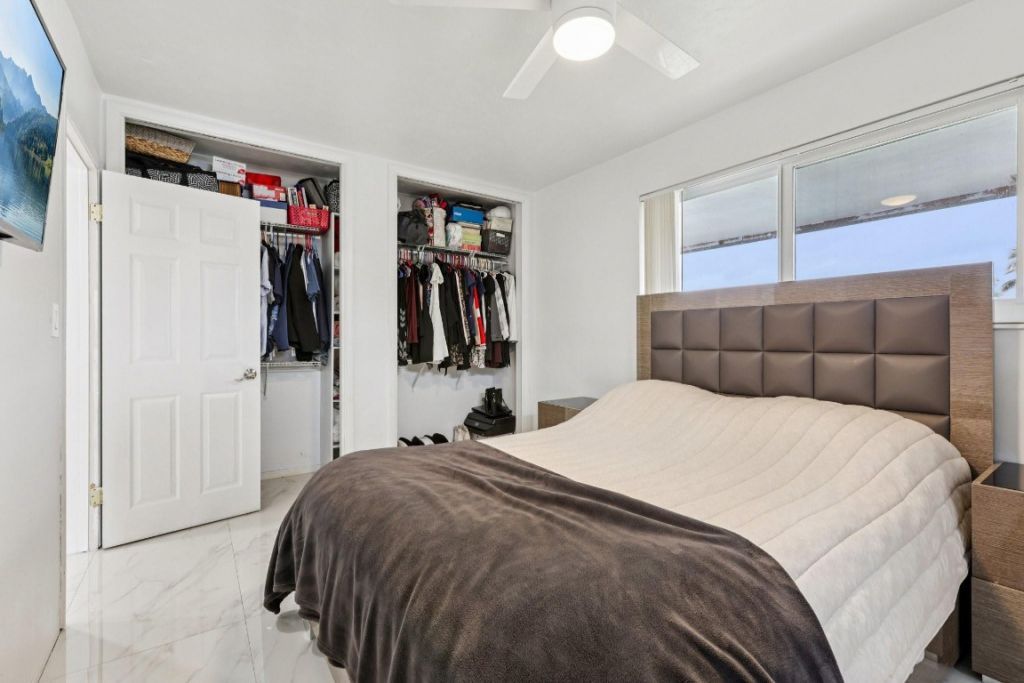 8700 NW 11th Street, Pembroke Pines, FL 33024 Photo